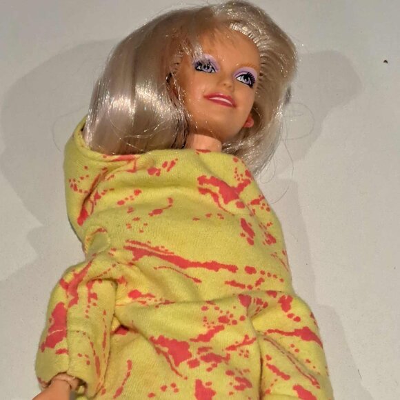 Jem / Jerrica flash an sizzle jem and the holograms toy doll - Picture 10 of 10